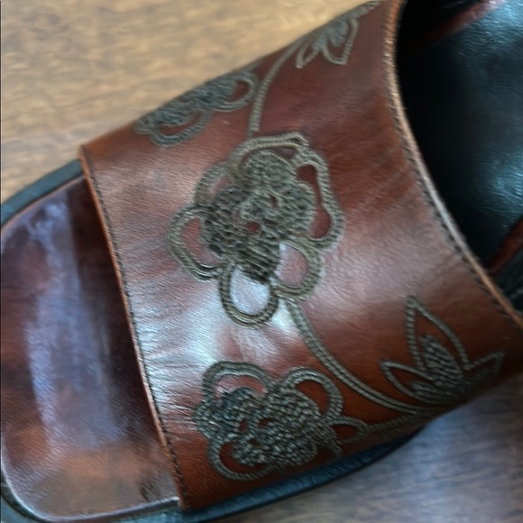 Via Spiga Rare Retro Square Toe Platform Heels, Embroidered Leather, Size 6 - Picture 7 of 15